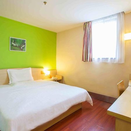7Days Inn Foshan Coach Terminal الغرفة الصورة